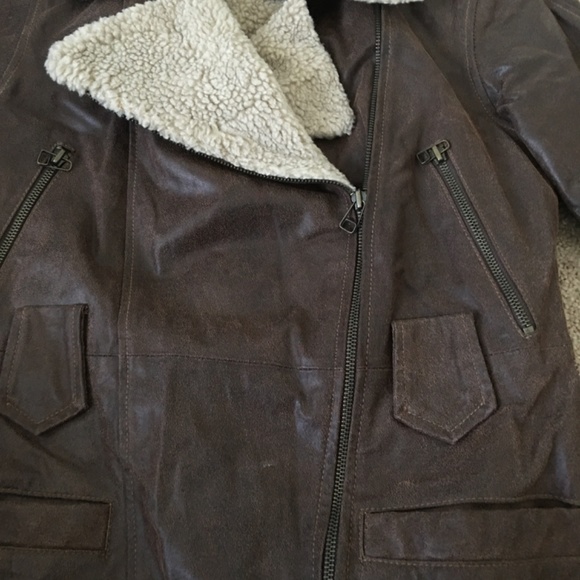 Genuine Leather Sherpa Fur Jacket. Size S - Picture 6 of 7